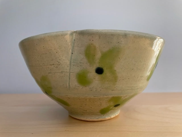 pair of small bowl with flowers