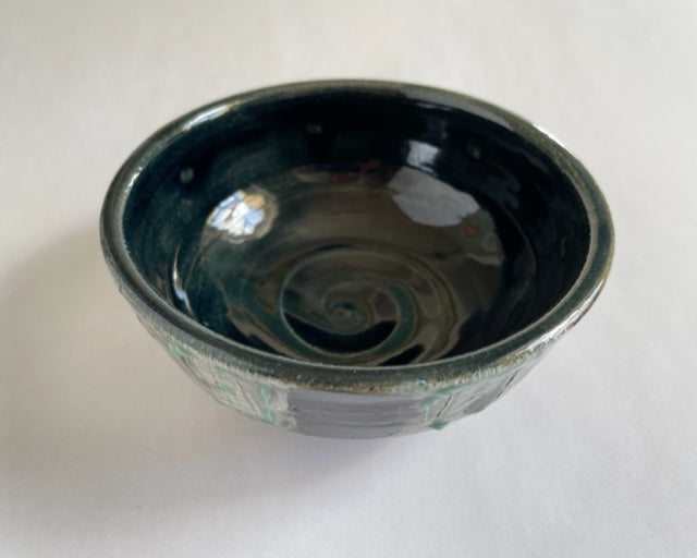 small bowl with slip decoration