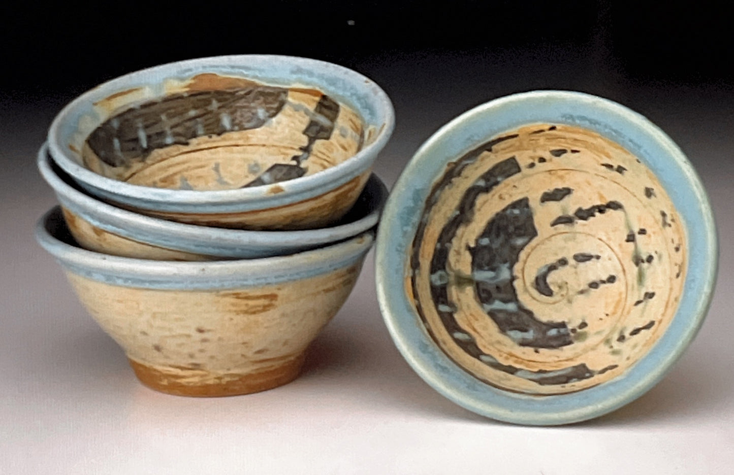 set of small bowls with slip design